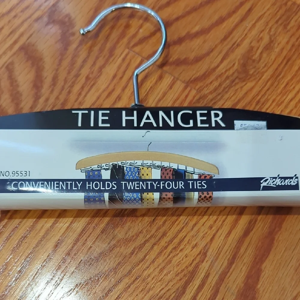 Richards Homewares Wooden Tie Hanger - Natural and Silver